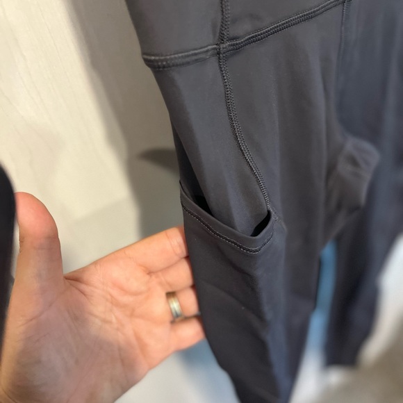 Lululemon Fast & Free leggings | Size 4 | Graphite Grey - Picture 6 of 9